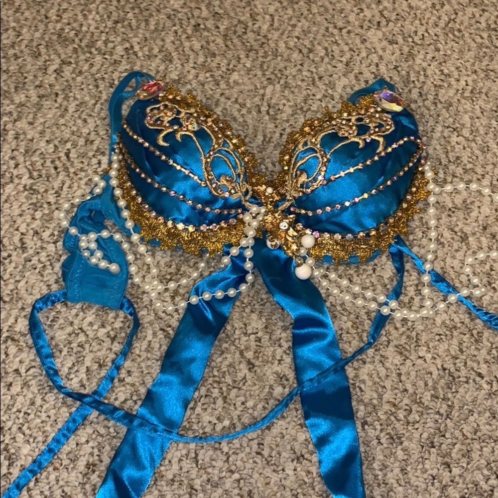 Intricate rave bra! Size 32-34 B
